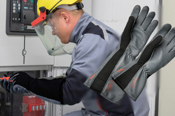 DEHNcare APG XT, Handschuhe freigestellt vor Elektriker
