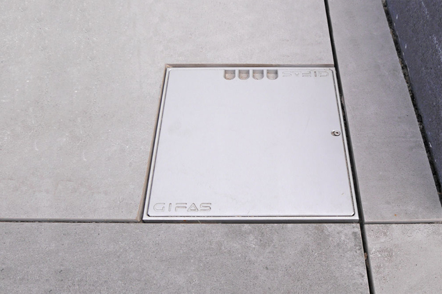 FONTO mit abnehmbarem Deckel und 4x Kabelauslass