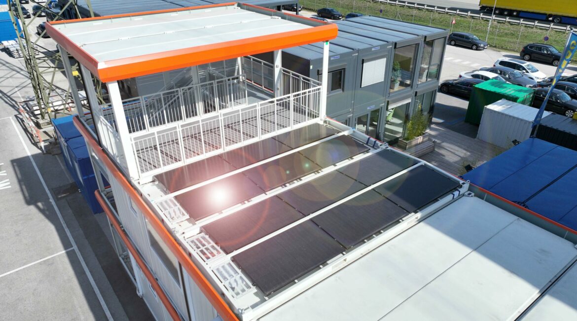 20`-Containex-Container mit Photovoltaik-Anlage