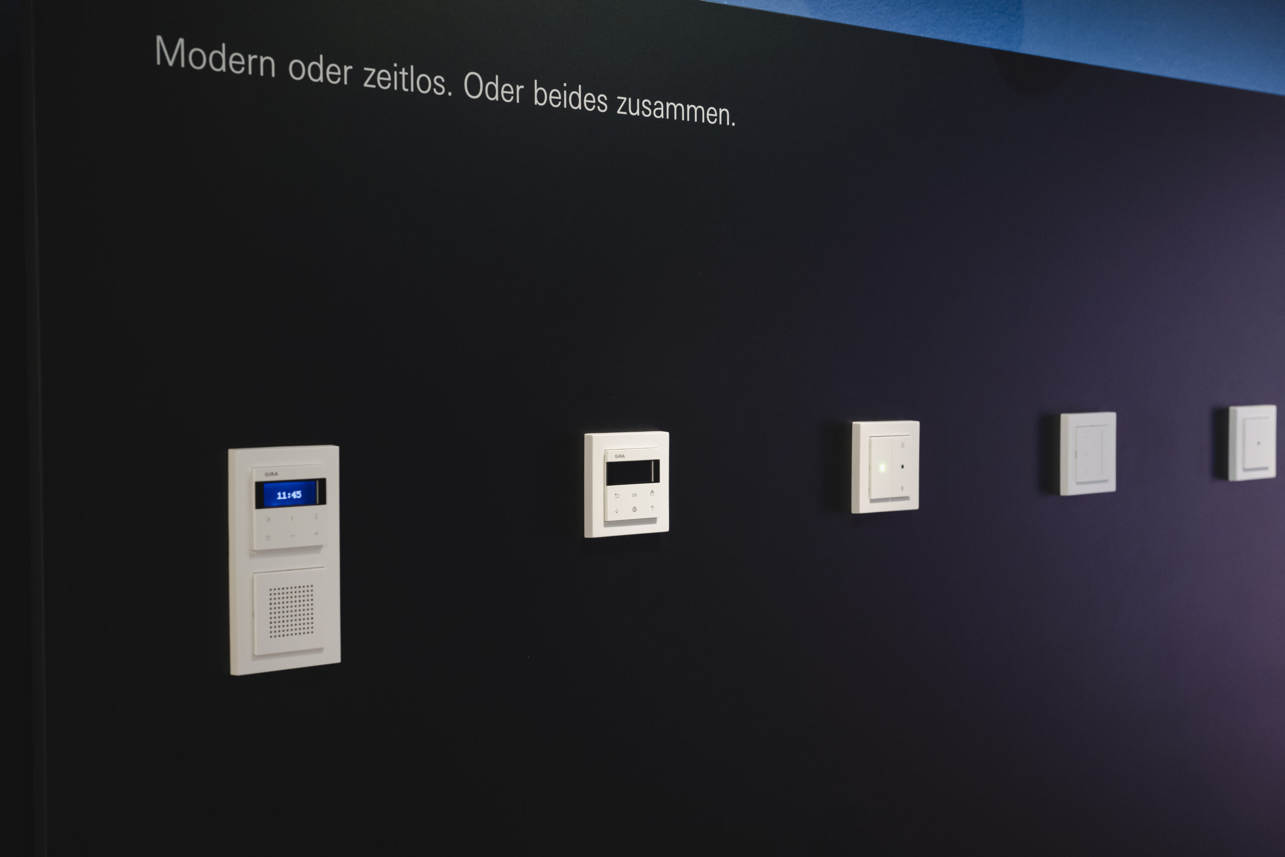 Gira Experience Center