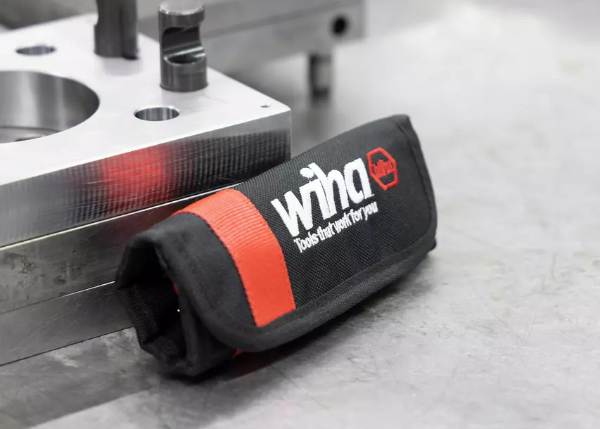 Bild 5 Praktische Und Robuste Rolltasche