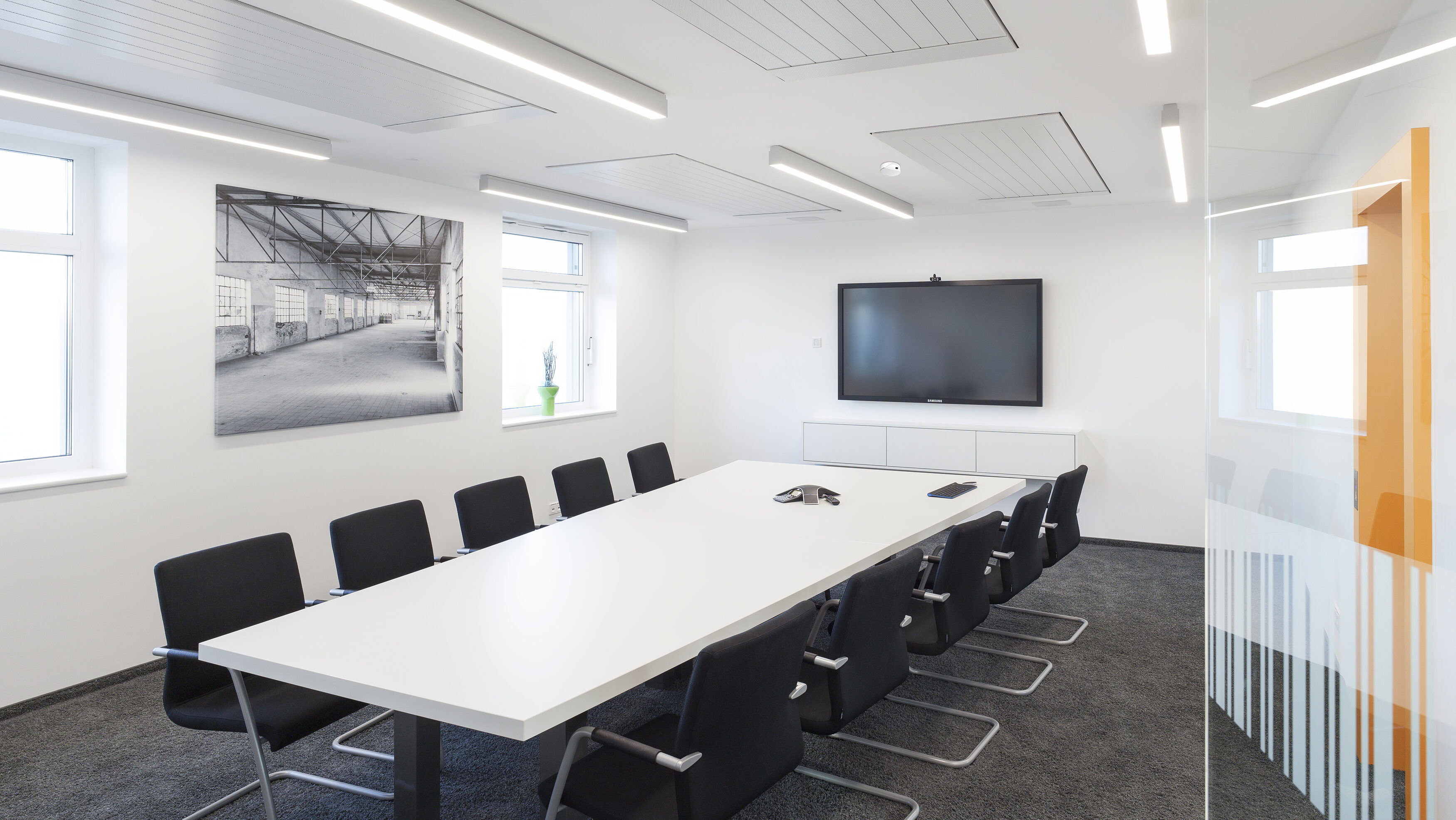 Intelligentes-Licht-im-Besprechungsraum