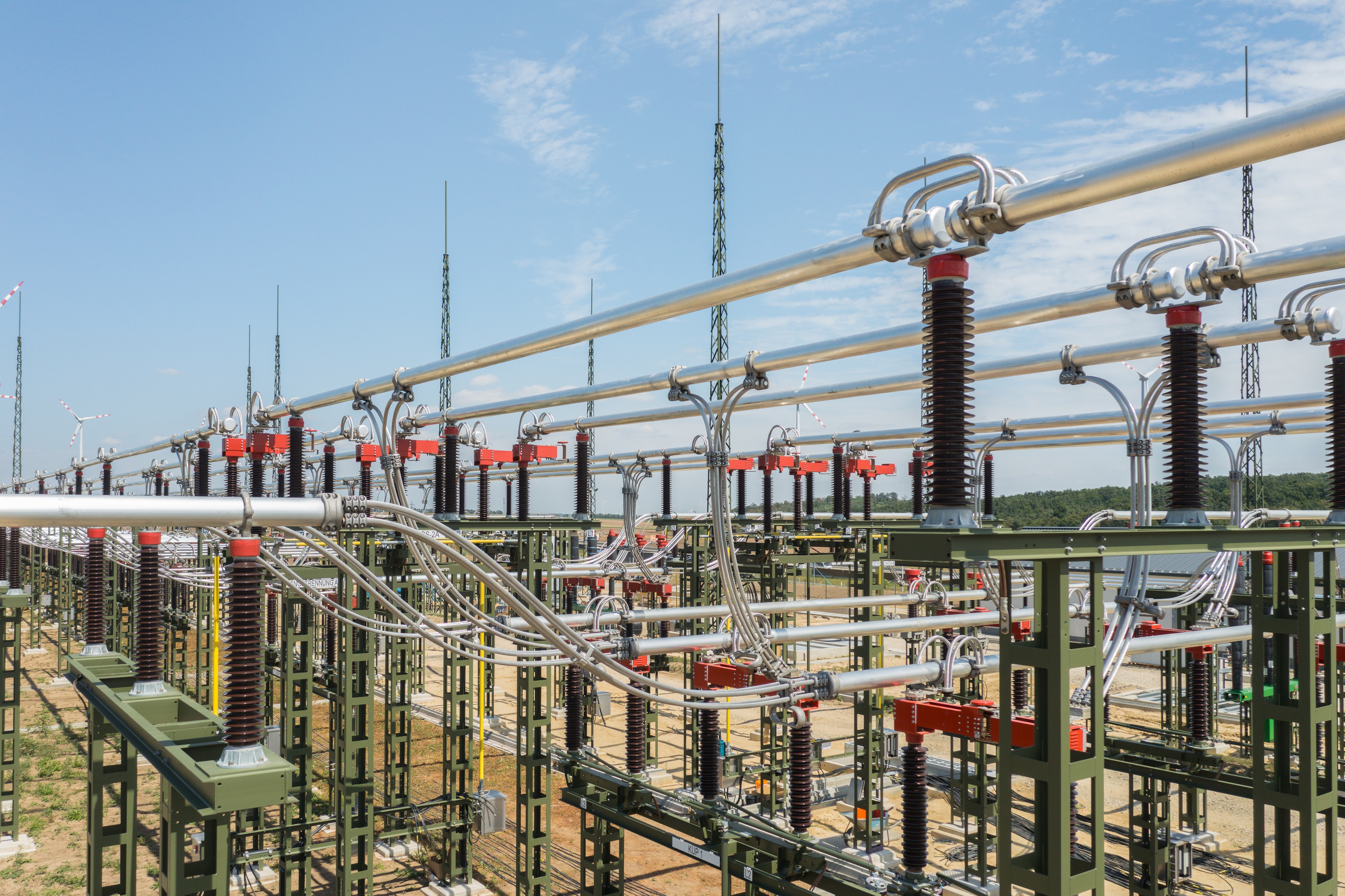 netz-n-2025-pv-w-chst-speicher-boomt-massenhaft-e-ladestationen