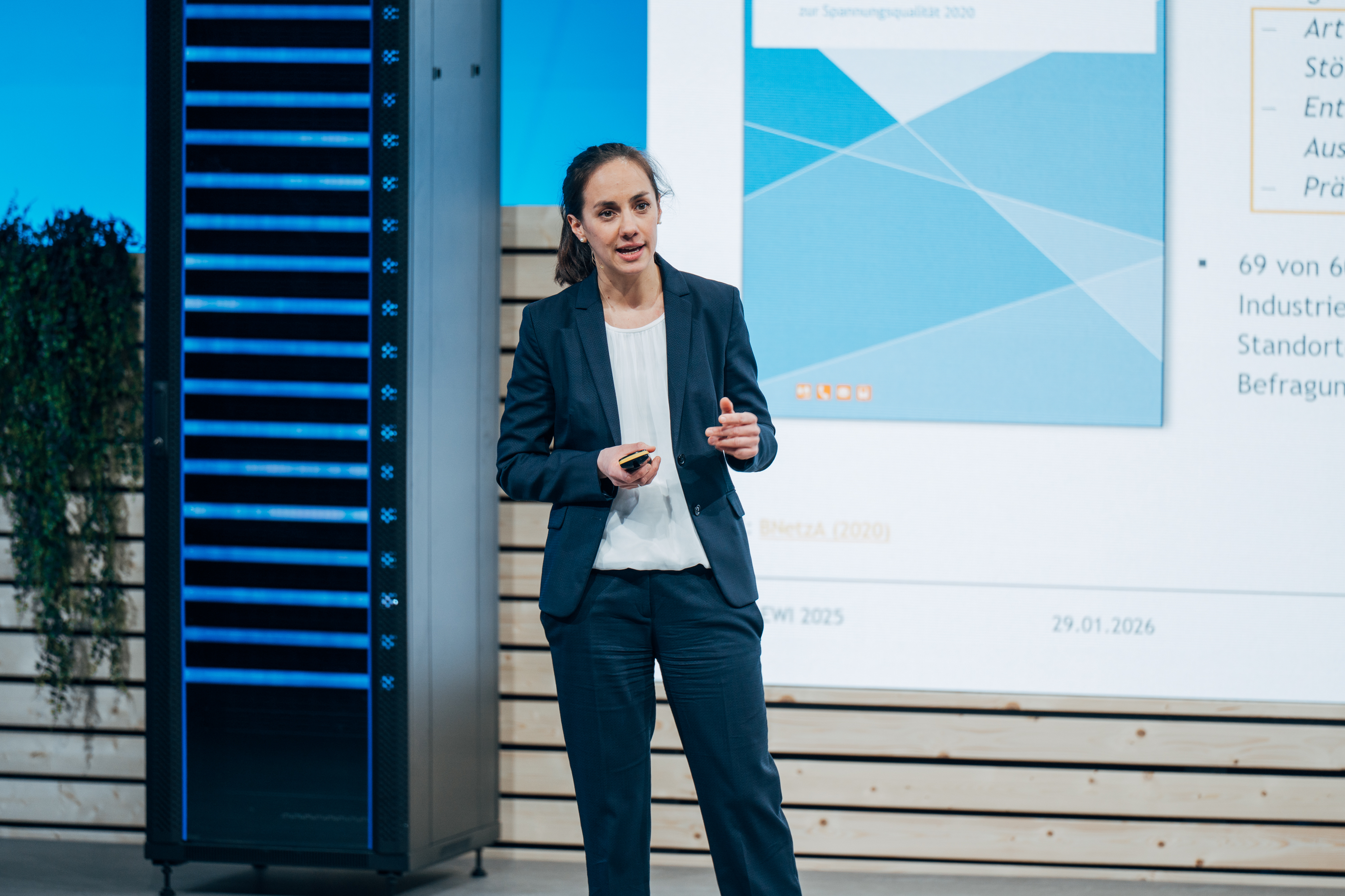 Bild 10 Dr. Lisa Just