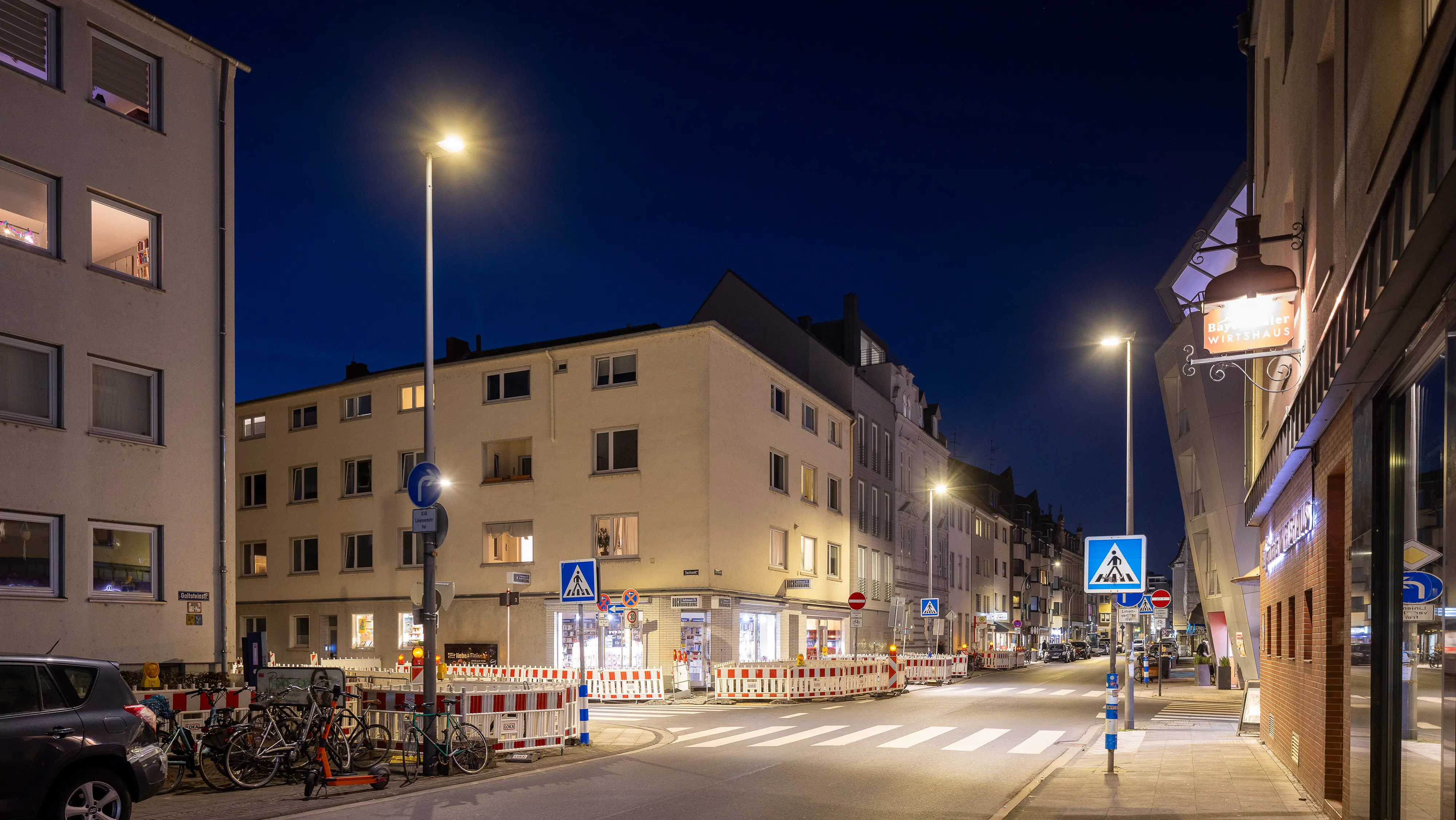 K-ln-testet-adaptive-Stra-enbeleuchtung