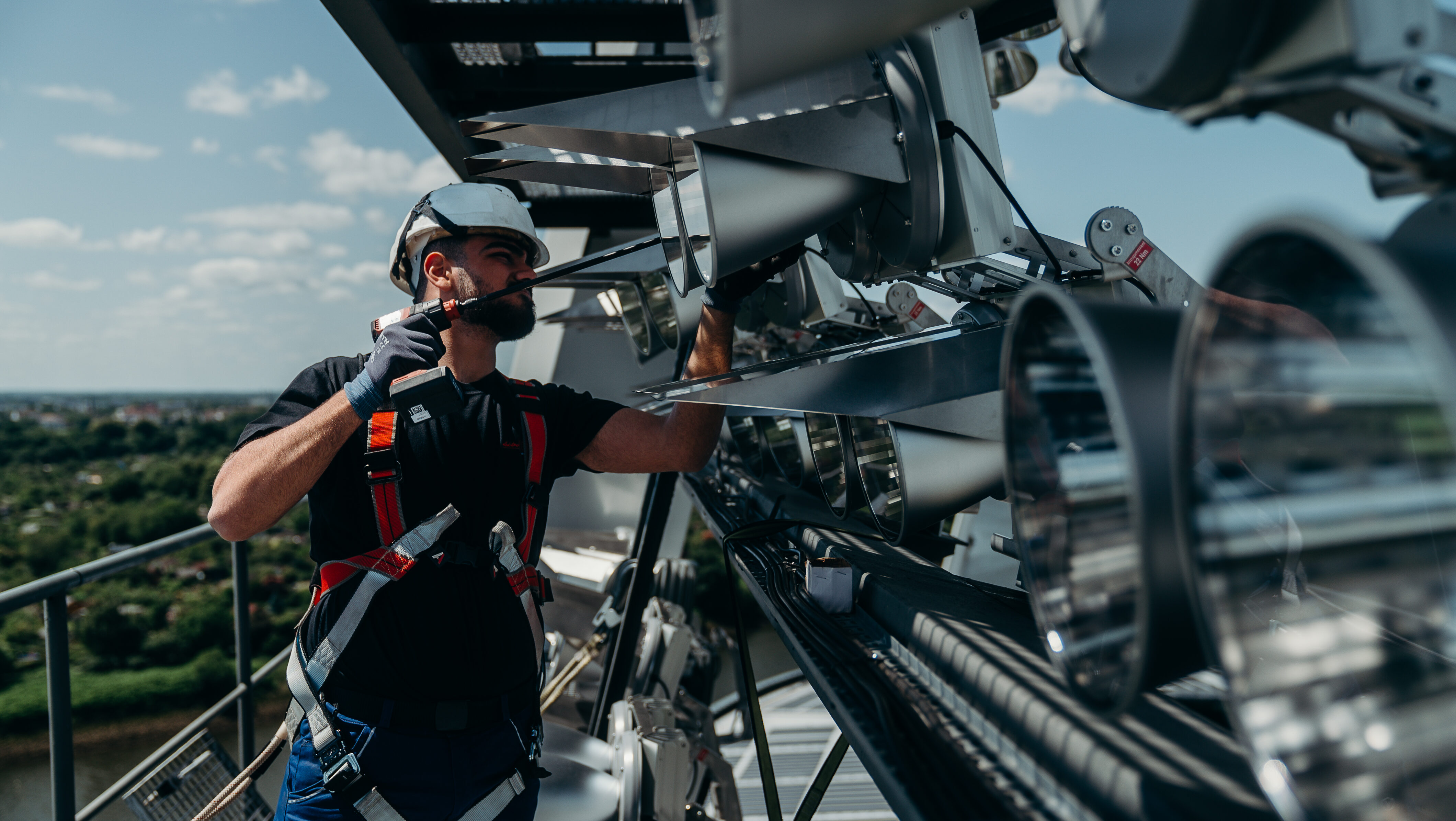 Dank der Lichtlenkung im Weserstadion werden unerwünschte Lichtemissionen in die Umgebung deutlich reduziert. | Bildrechte: LEDVANCE