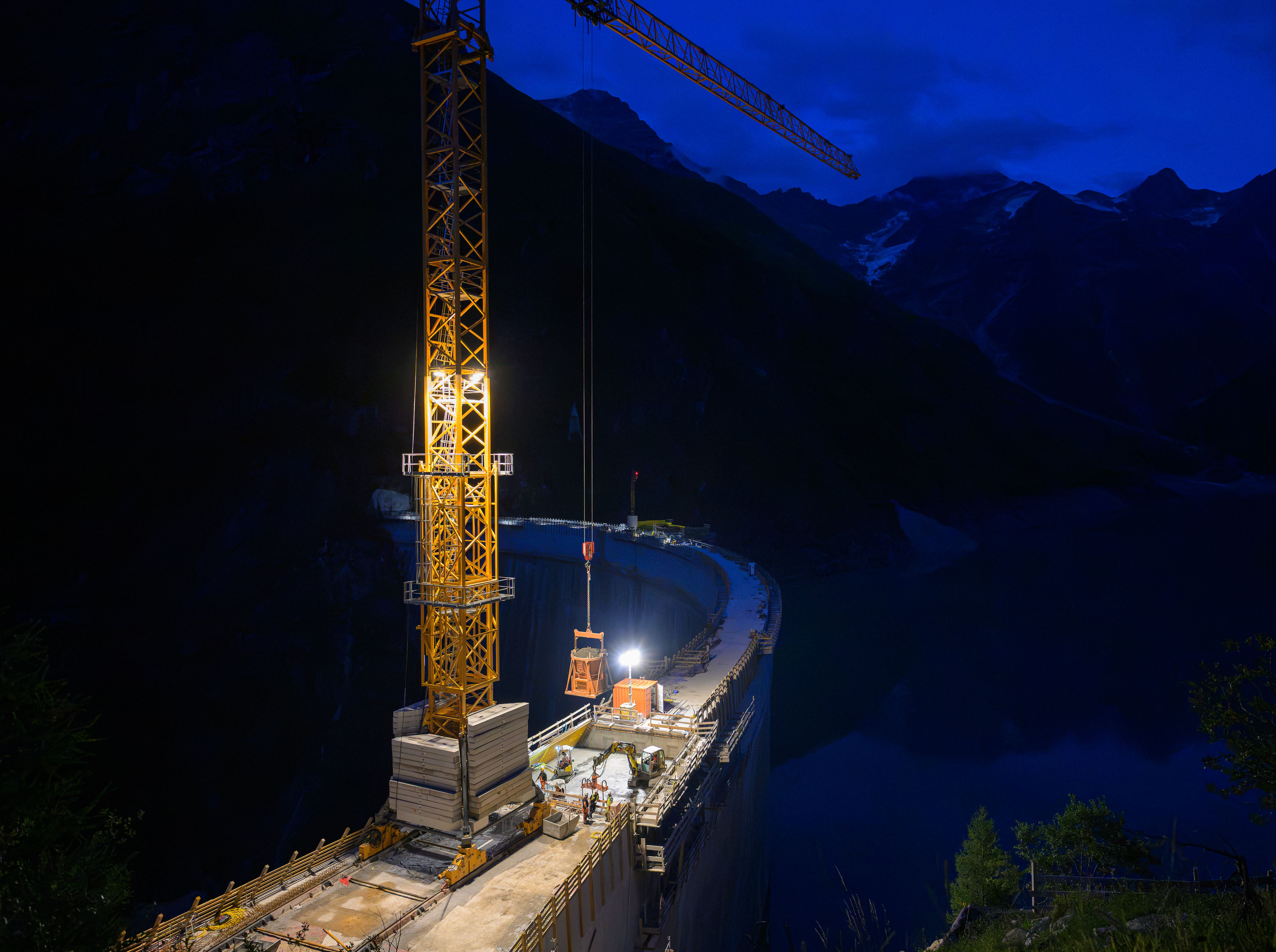 Abschluss der Betonarbeiten für die Erhöhung der Limbergsperre.